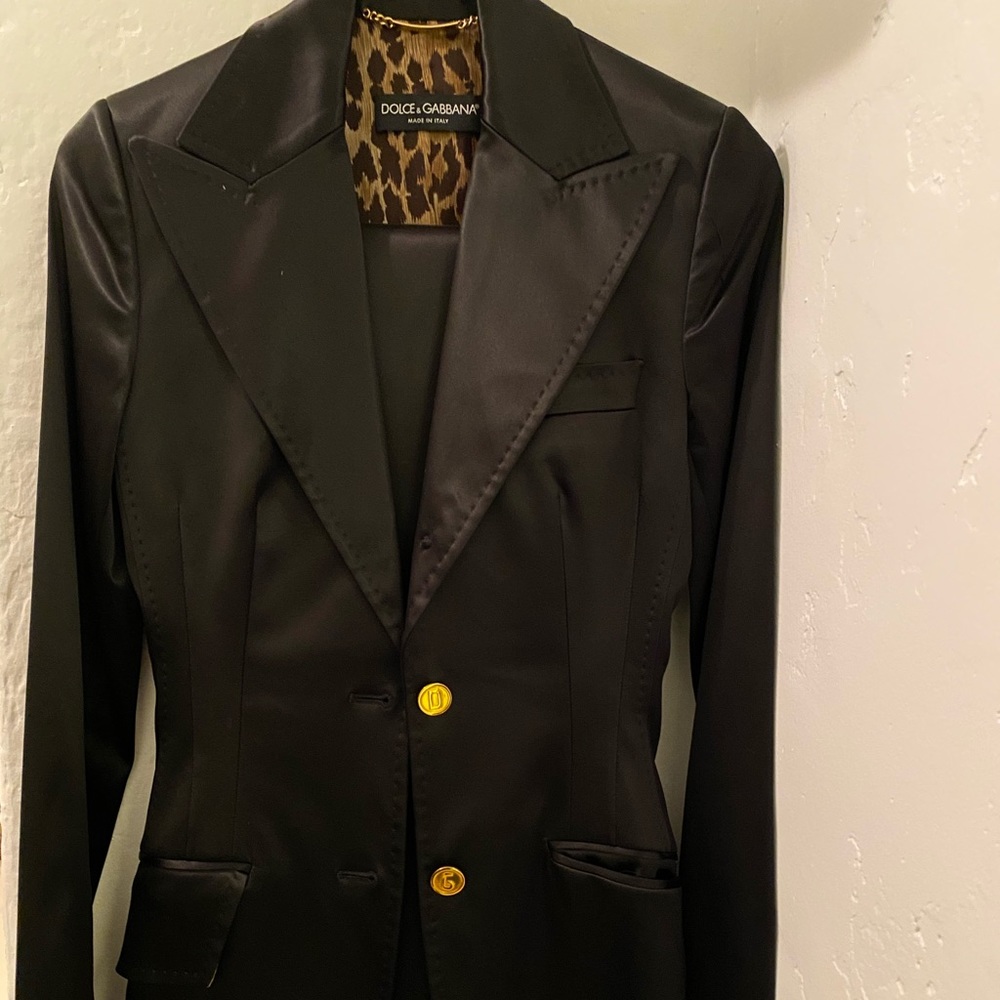Dolce gabbana womens size 40 pre owned suit